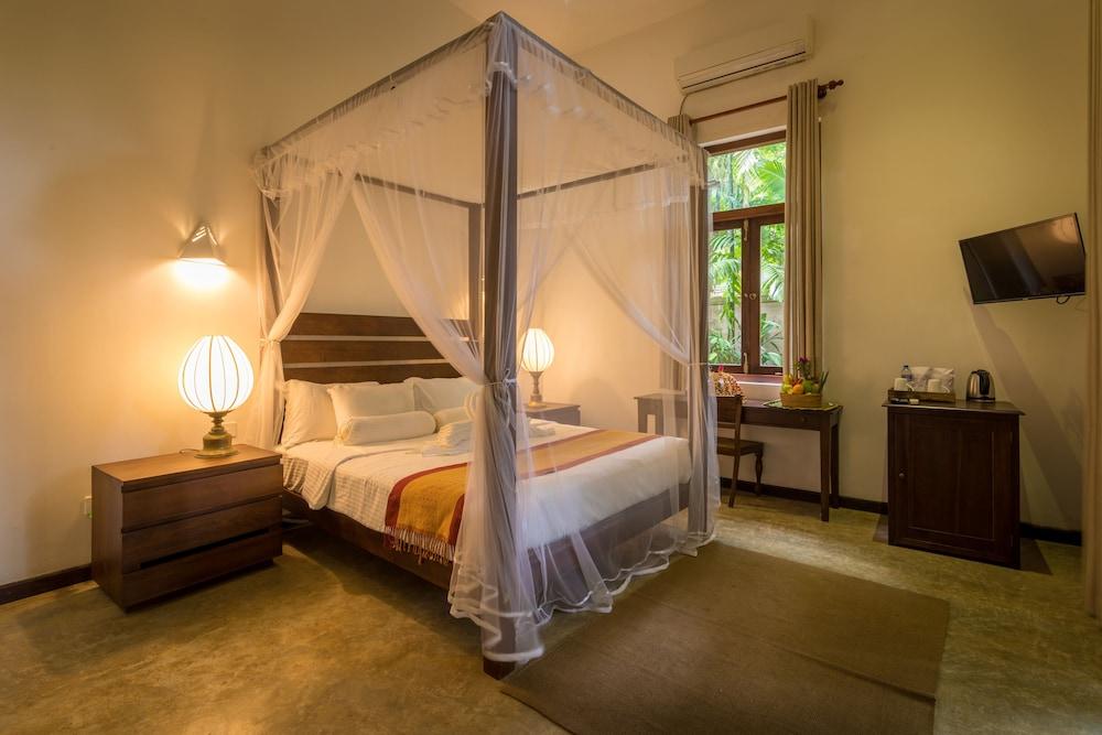 Roman Lake Ayurveda Boutique Resort - Level 1 Certified Ahungalla Kültér fotó